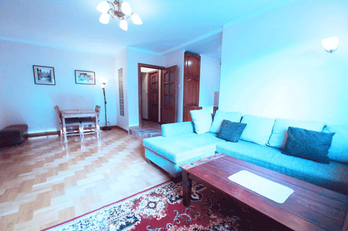 Apartamenty Gdask wynajem Kwatery Gdask wynajem Noclegi Gdask Luksusowy Apartament do wynajcia w Gdasku przy Kaplicy Krlewskiej. Salon z jadalni. Adres apartamentu 80-834 Gdask ulica witego Ducha 67-71